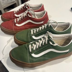 10.5 green vans.